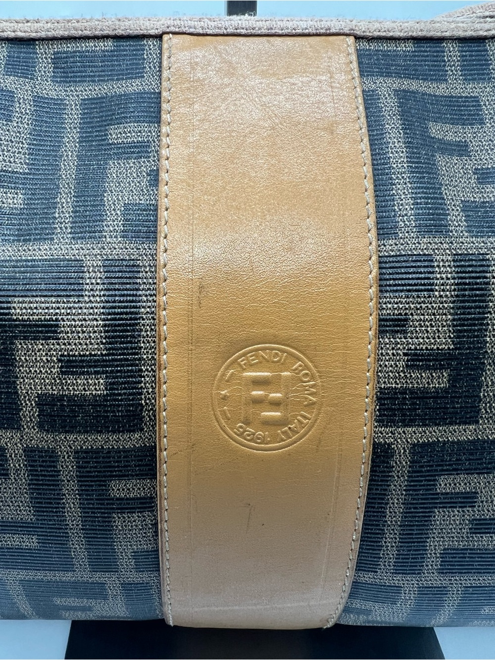 FENDI VINTAGE Zucca FF Monogram Coated Canvas Medium Tan Leather Trim Crossbody - Picture 3 of 17